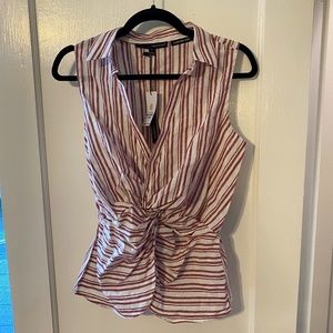 NWT Harvé Benard Linen Knotted Top